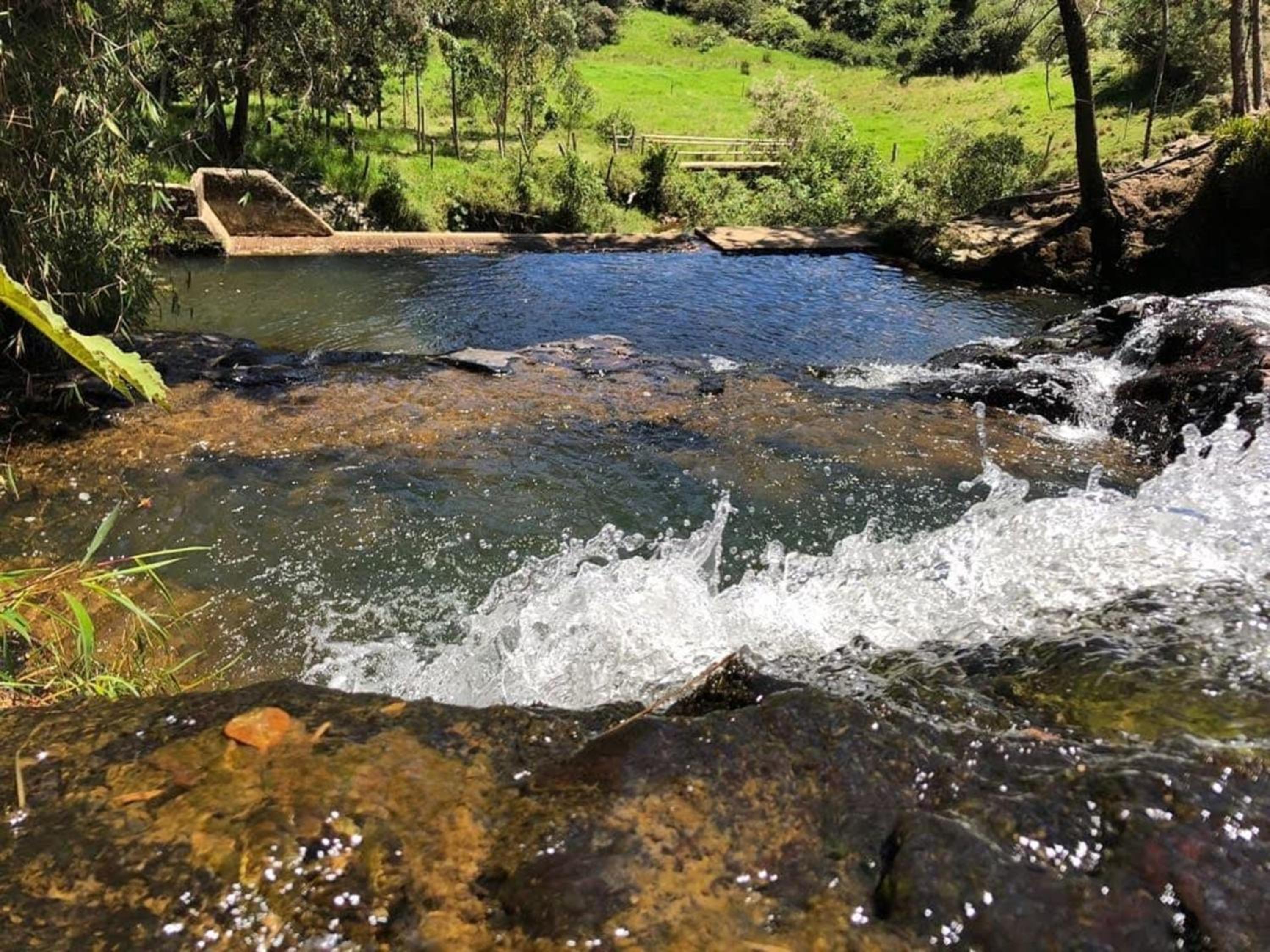 Refugio Natural - Guarne - Cabañas Ecológicas con Jacuzzi e hidromasaje