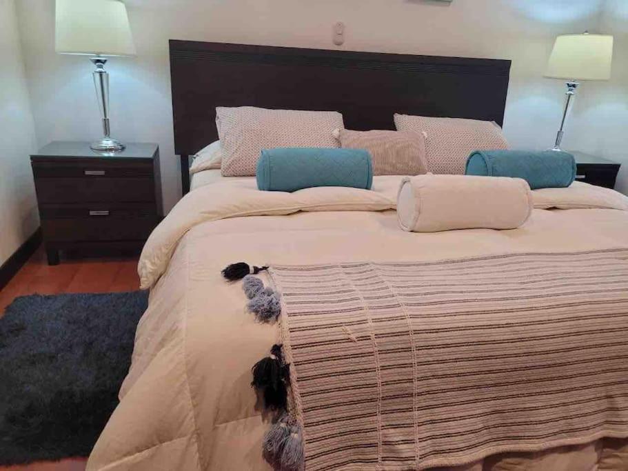 Lindo apartamento en zona muy exclusiva de Escazú