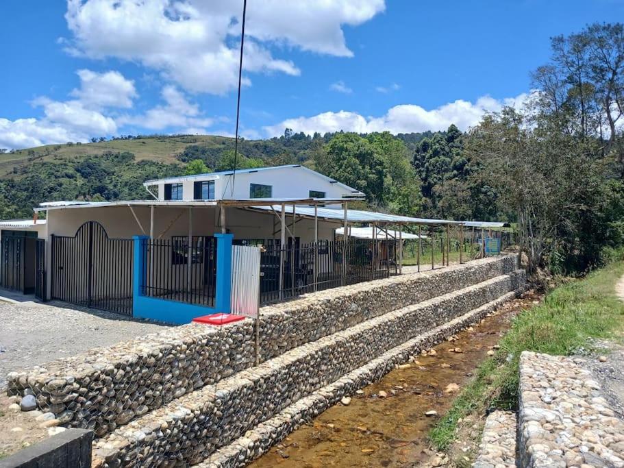 Espectacular estancia en casa campestre