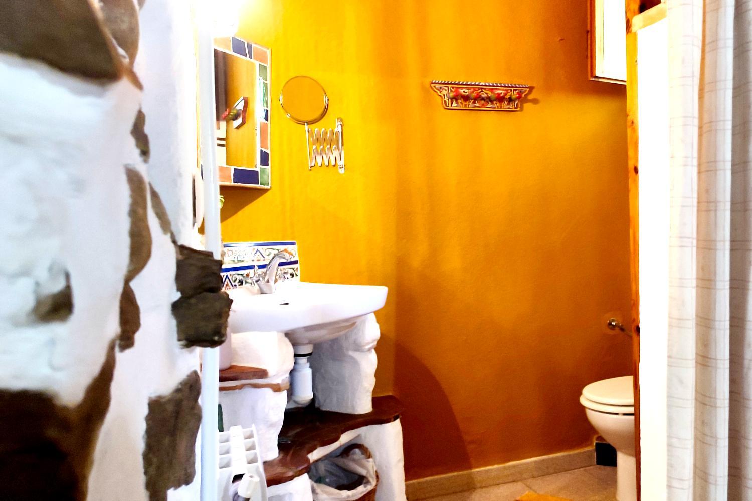 Cinco Lunas VEGETARIAN Guesthouse