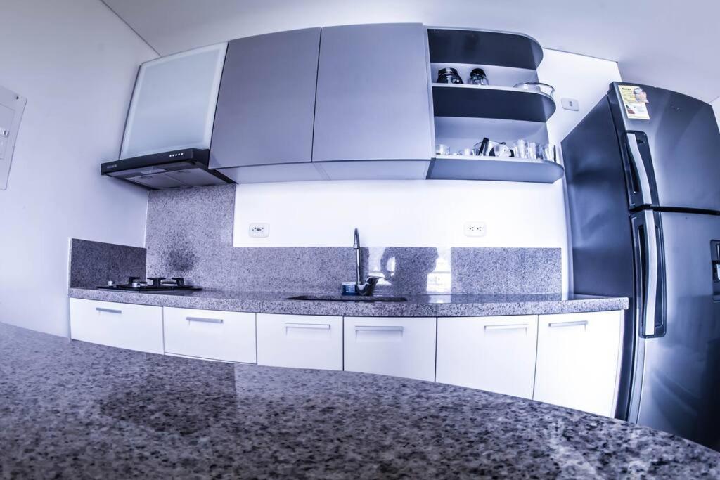 Apartaestudio Perfecto, RODADERO Gaira WIFI 100