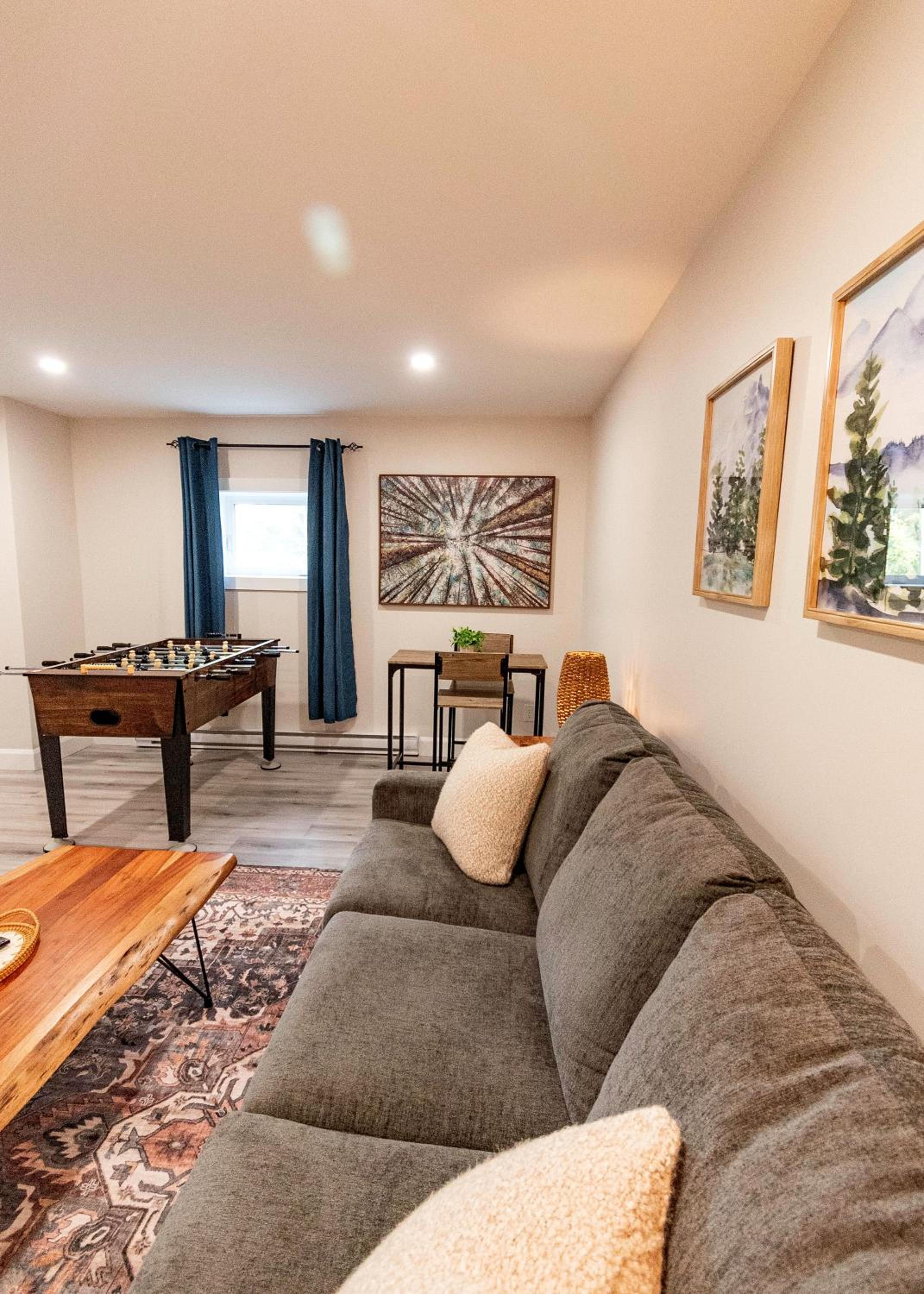 Hillside Haven 1 Bedroom with Hot Tub