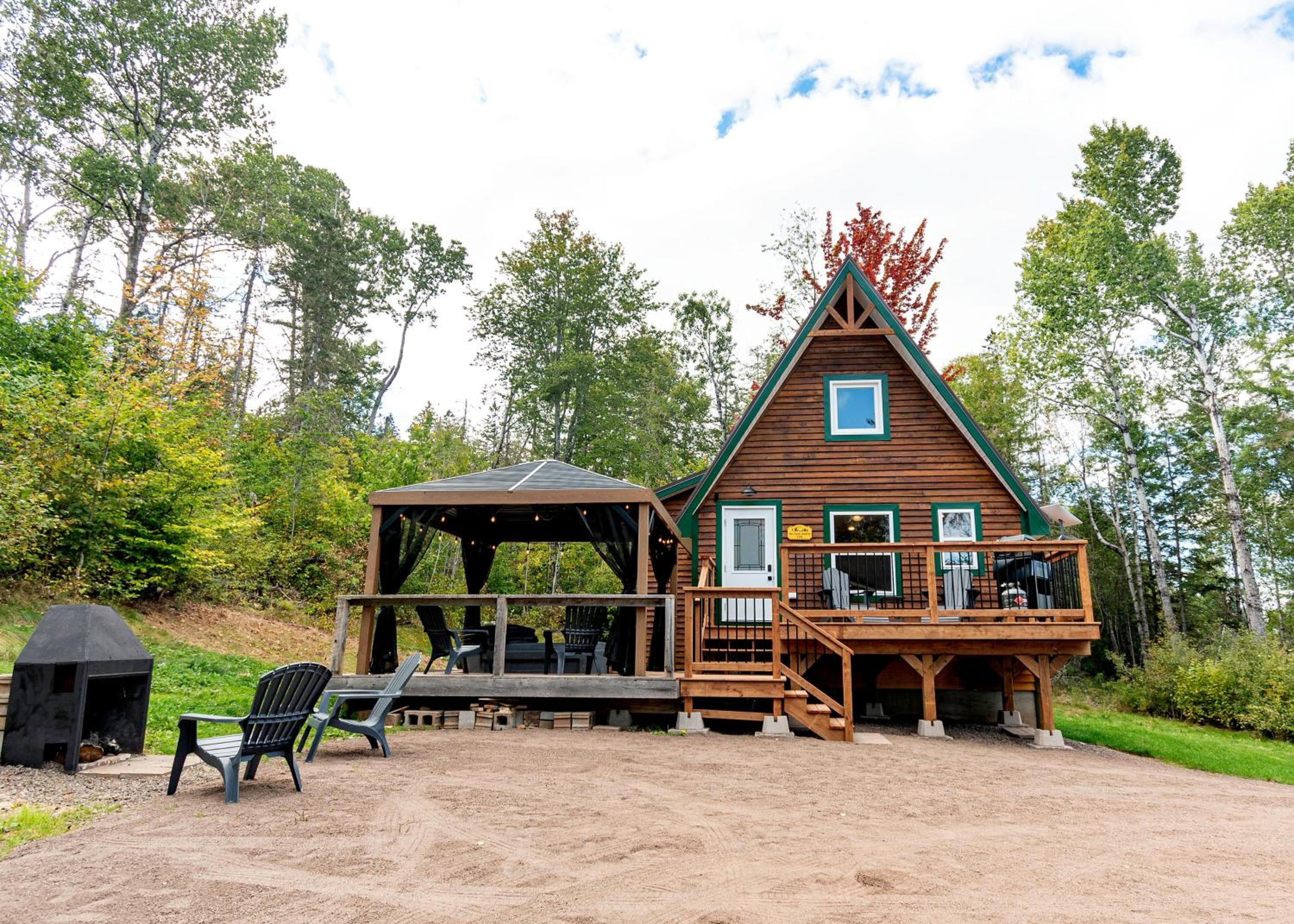 Hillside Haven 1 Bedroom with Hot Tub