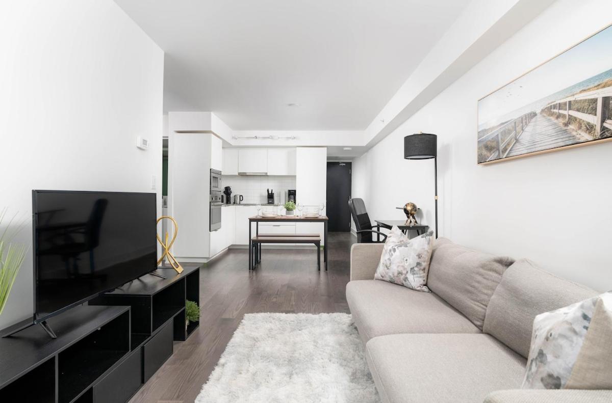 Condo Downtown 2 Beds Near UofT