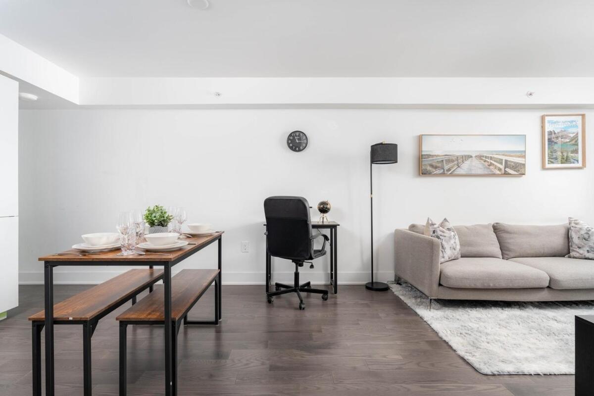 Condo Downtown 2 Beds Near UofT