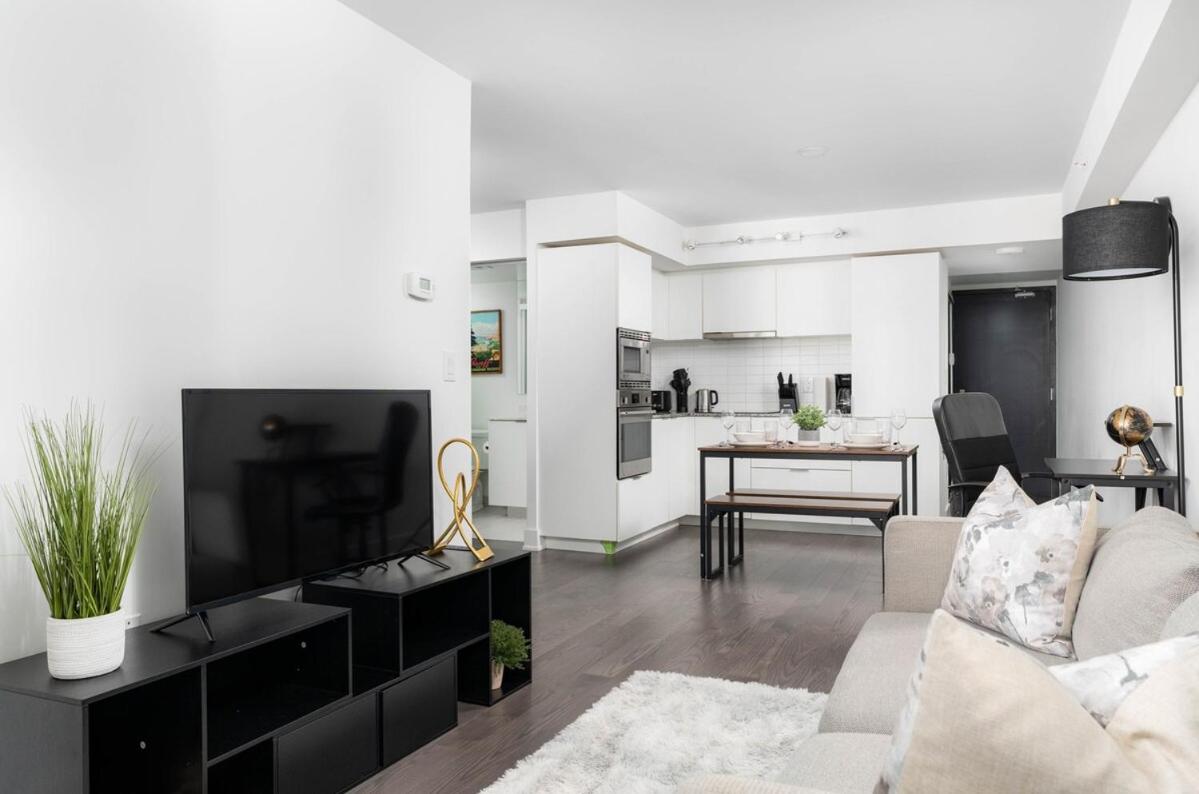 Condo Downtown 2 Beds Near UofT