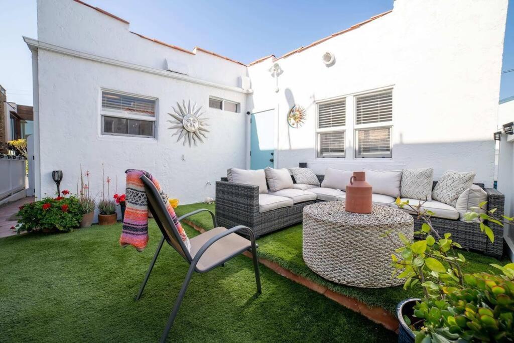 Sea View, Flower Garden, AC, WD, Renovated view 2
