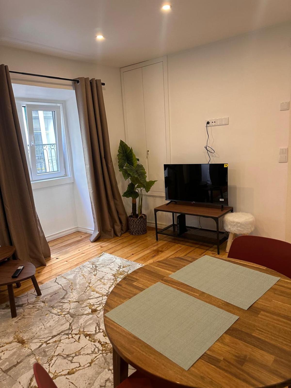 Chic Apartment-Rua Verde, Lisbon