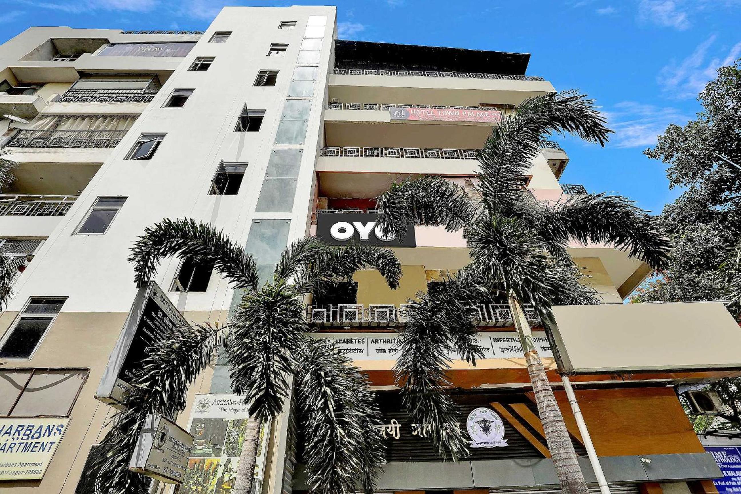 Hotel O Town Palace