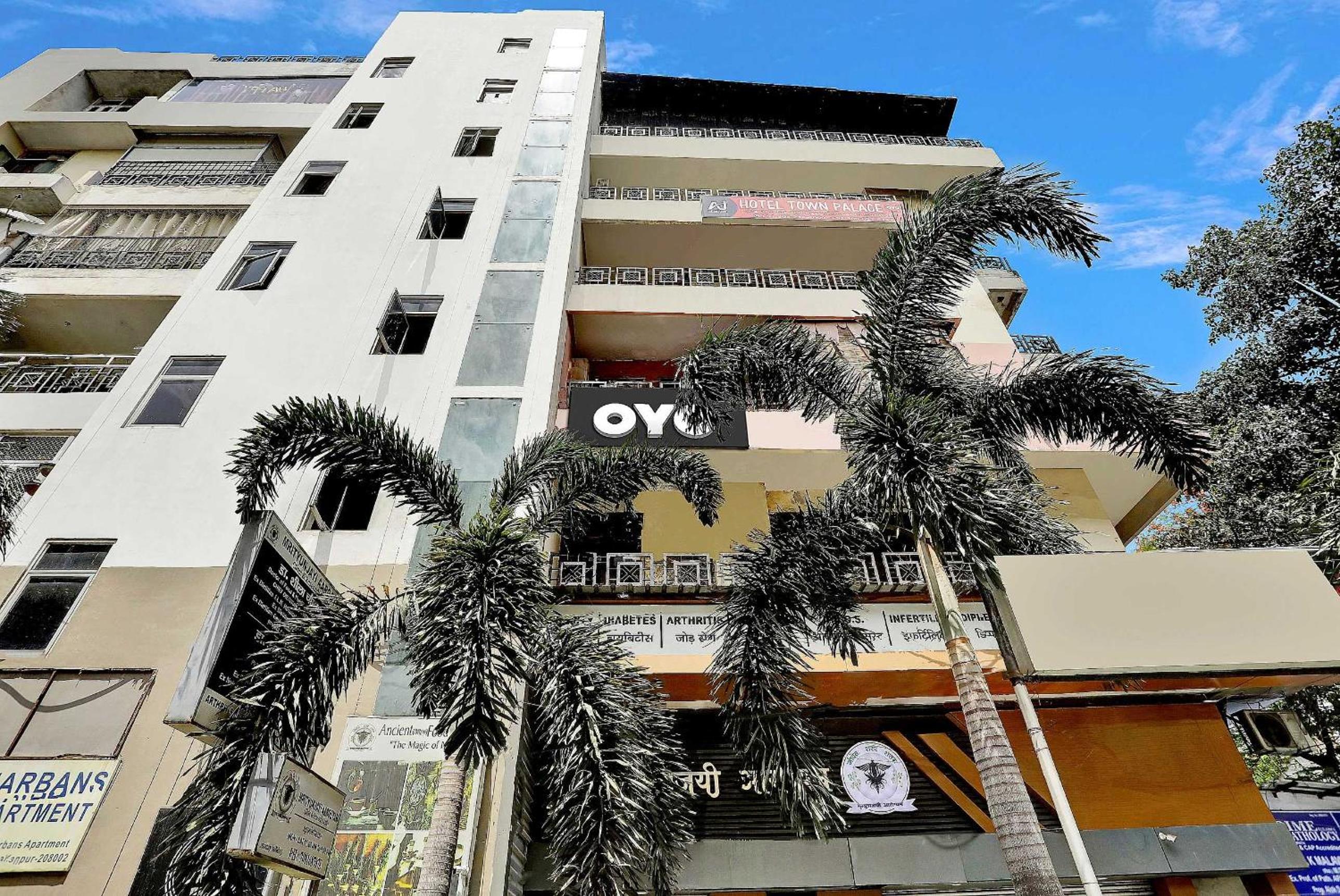Hotel O Town Palace