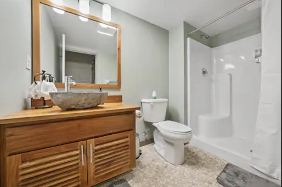 2125 Superior Living