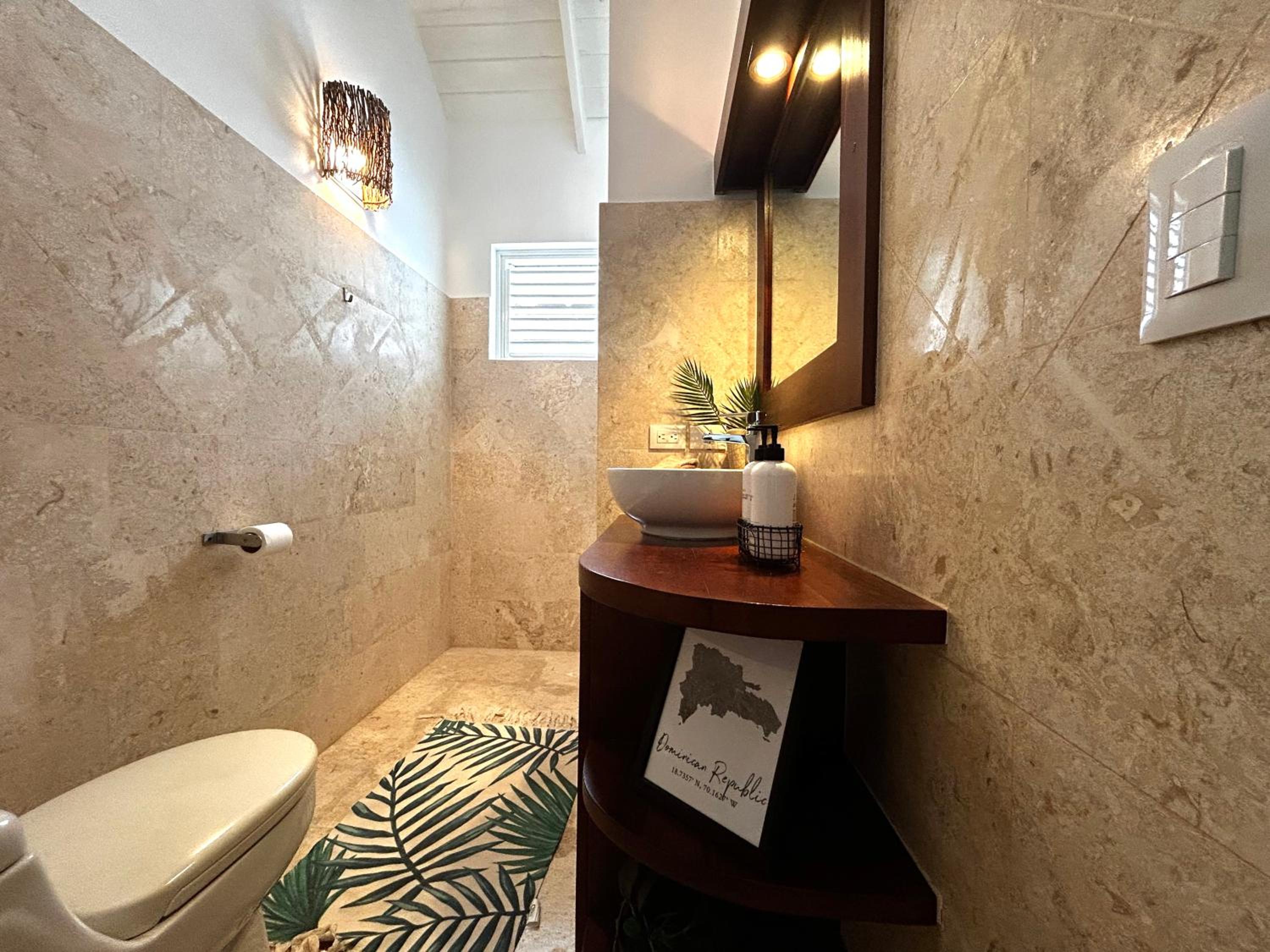 Villa 4Bdrms 3.5baths with pool, Jacuzzi and Starlink WiFi