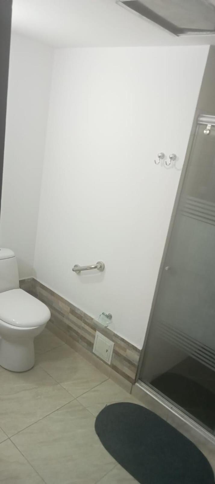 Habitacion cerca Parque Simon Bolivar Aeropuerto Movistar Arena - Property Image 4