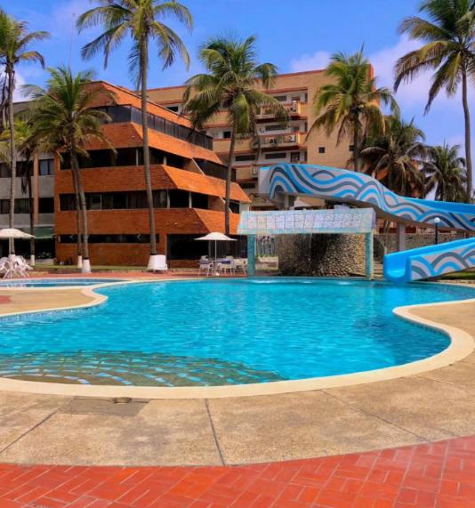 Apartamento en Tucacas con Vista al Mar