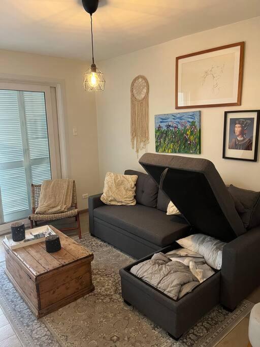 Departamento con patio privado junto al Costanera
