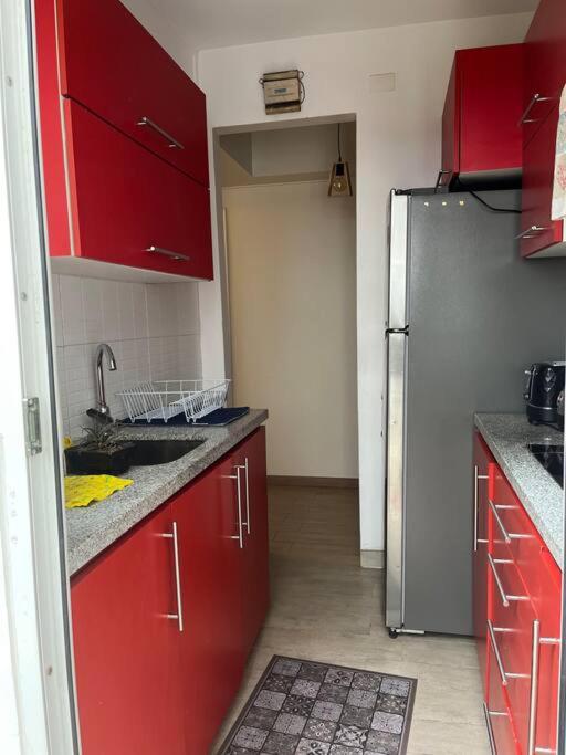 Departamento con patio privado junto al Costanera