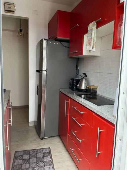 Departamento con patio privado junto al Costanera