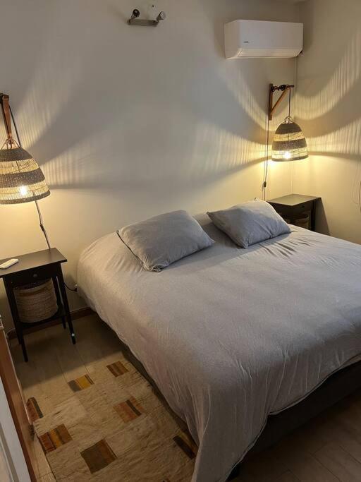 Departamento con patio privado junto al Costanera
