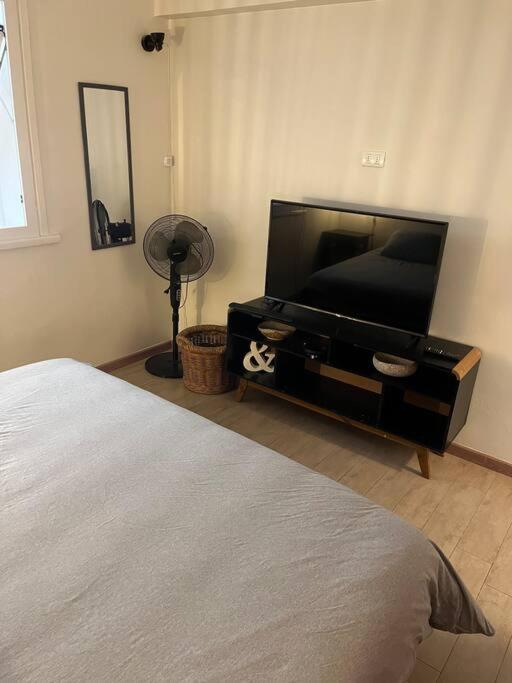 Departamento con patio privado junto al Costanera
