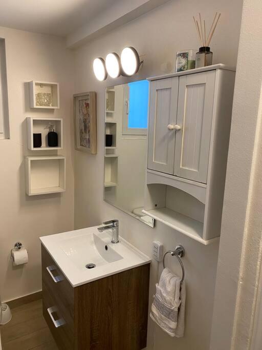 Departamento con patio privado junto al Costanera