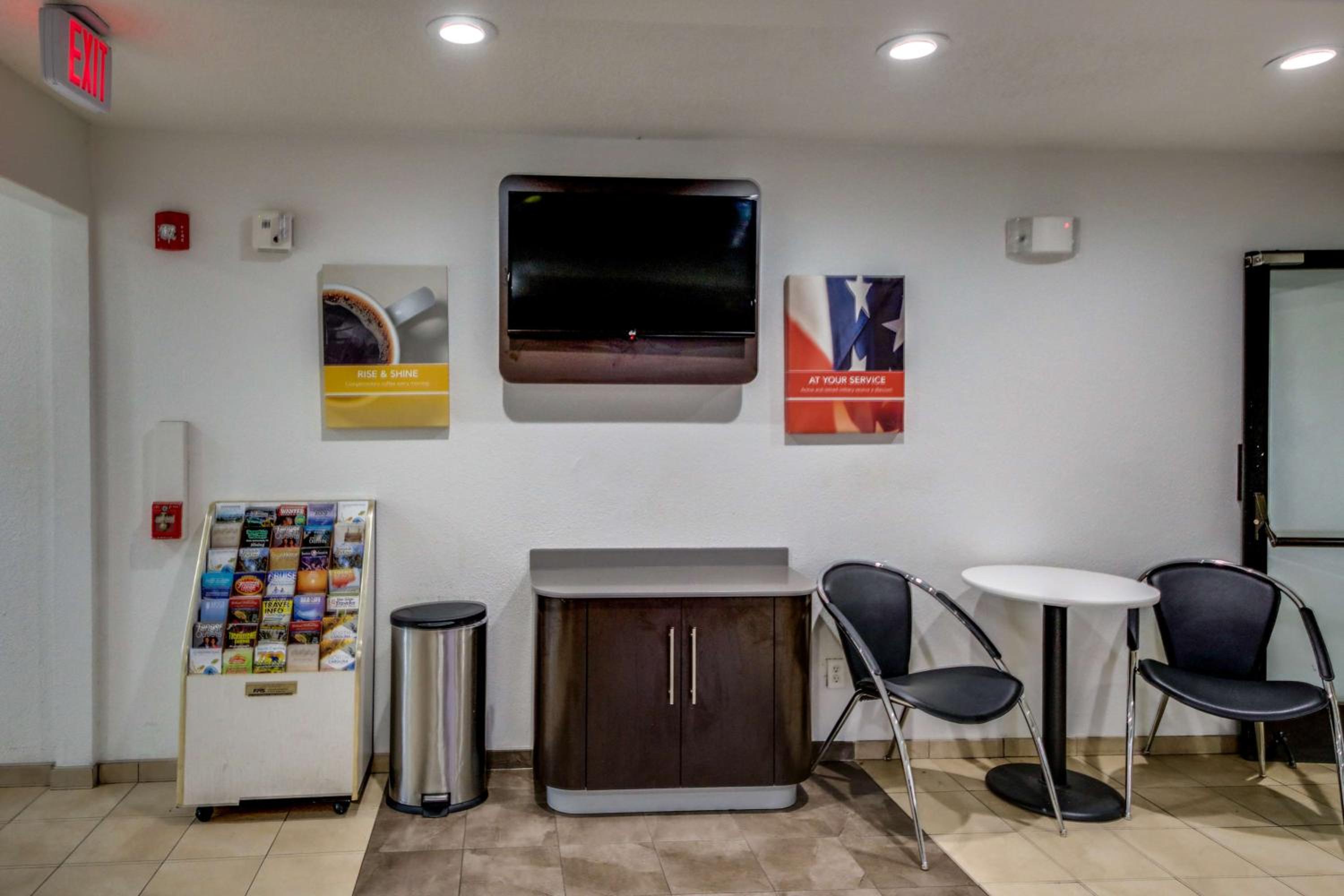 Motel 6-Greensboro, NC - Airport