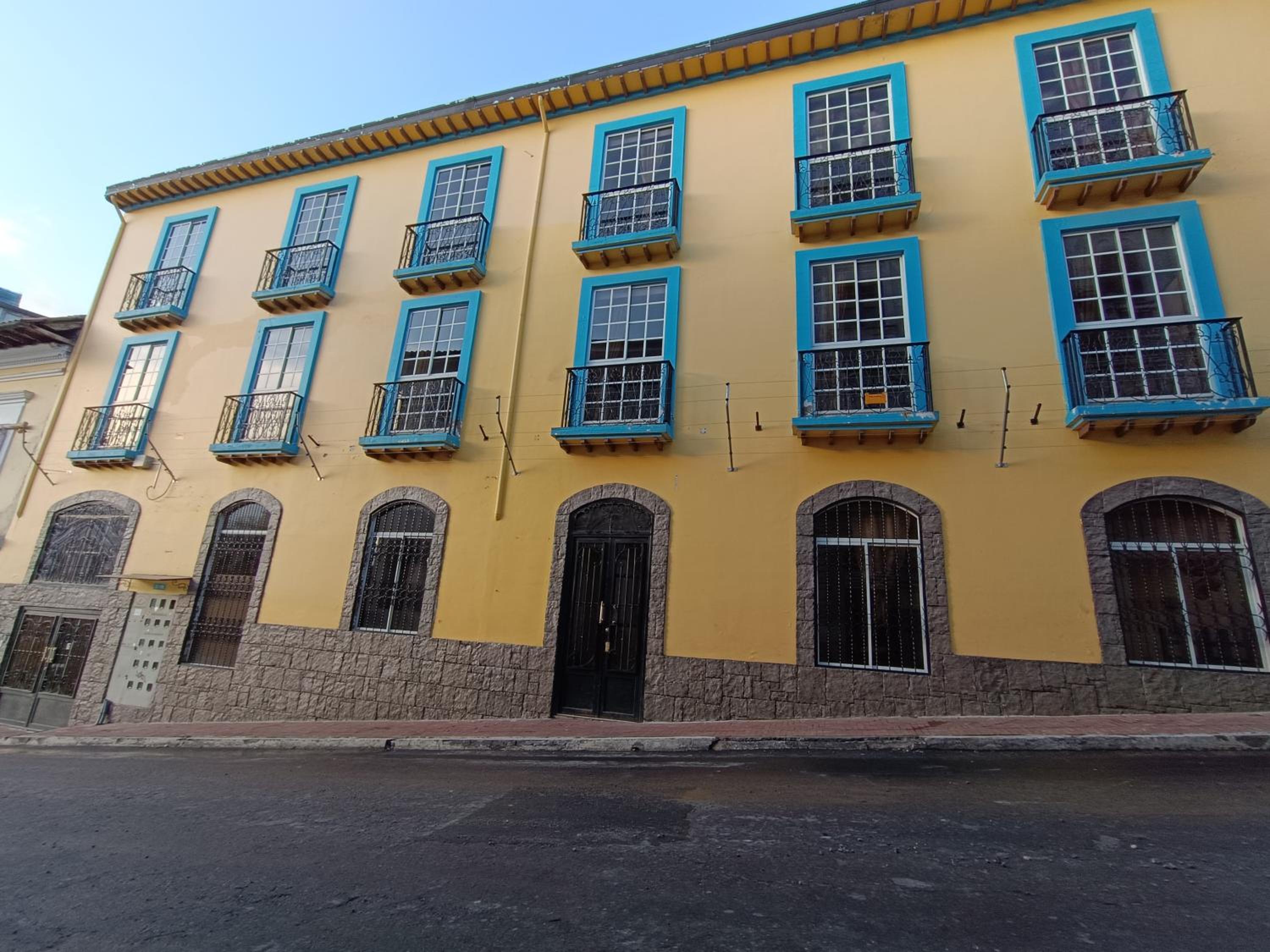 Quito Basecamp - Adventure Hostel