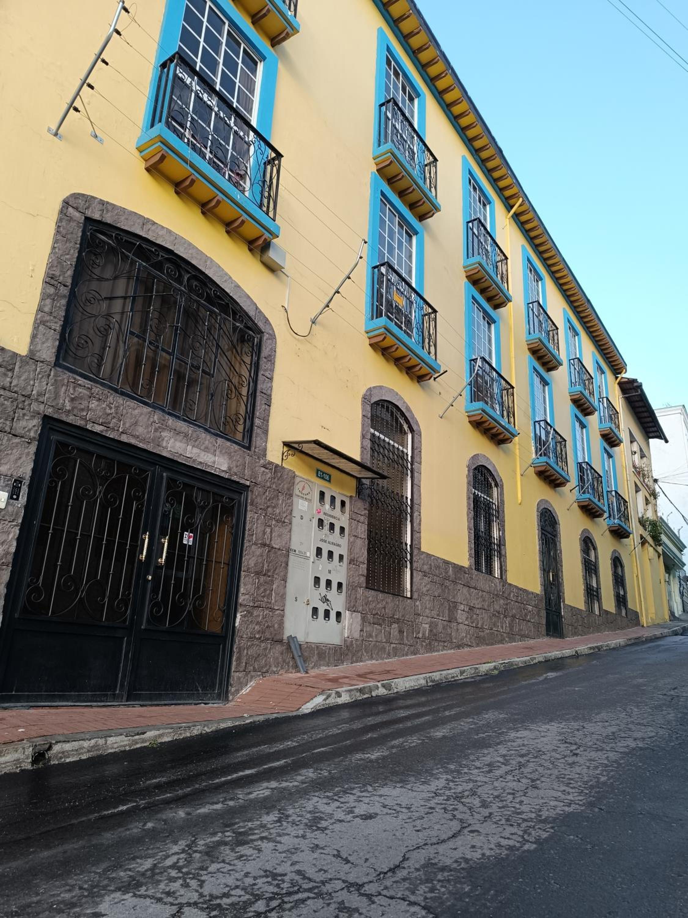 Quito Basecamp - Adventure Hostel