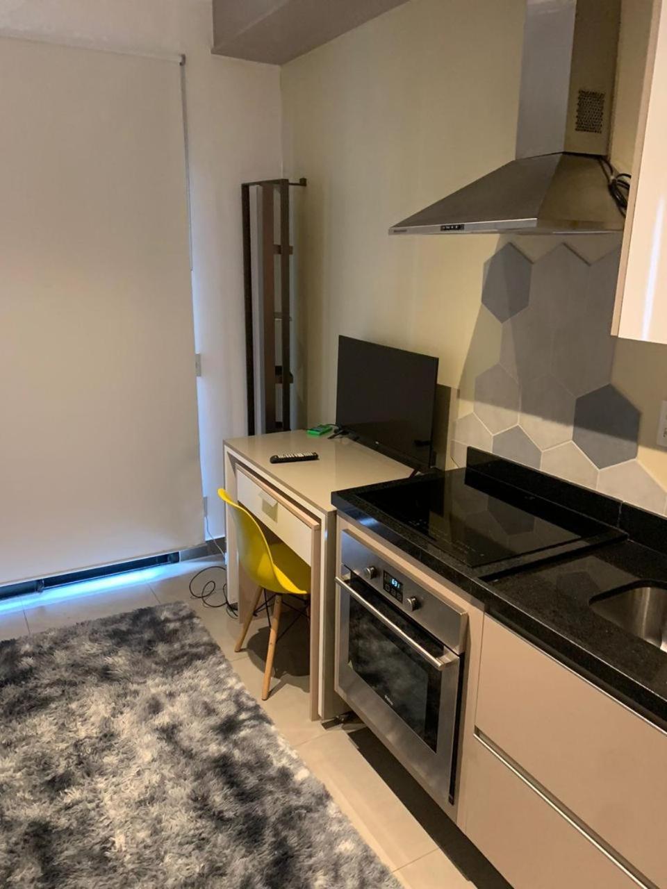 Flat Deluxe com Varanda e Vista no Jardins - VN Capote Luxuoso