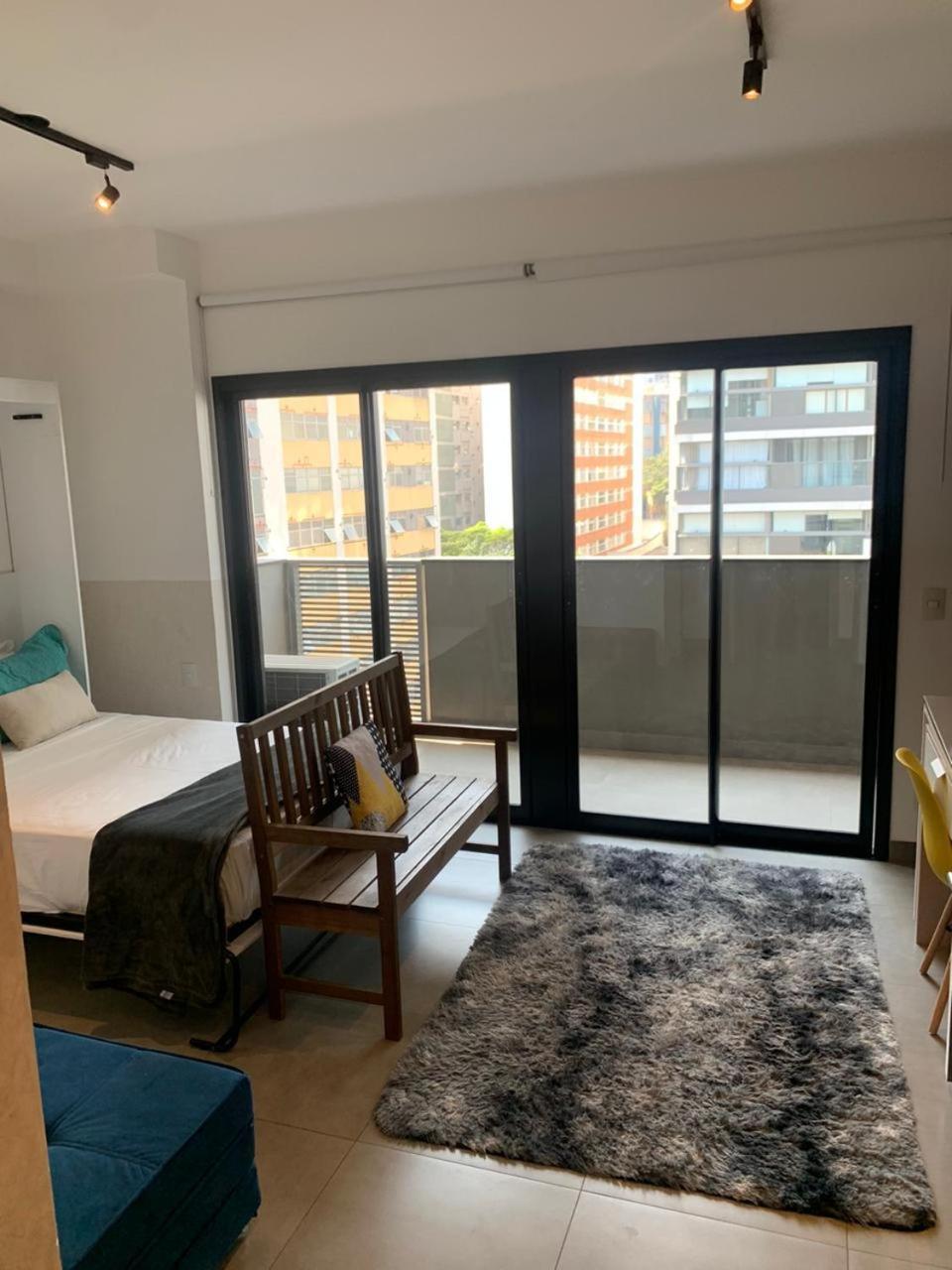 Flat Deluxe com Varanda e Vista no Jardins - VN Capote Luxuoso