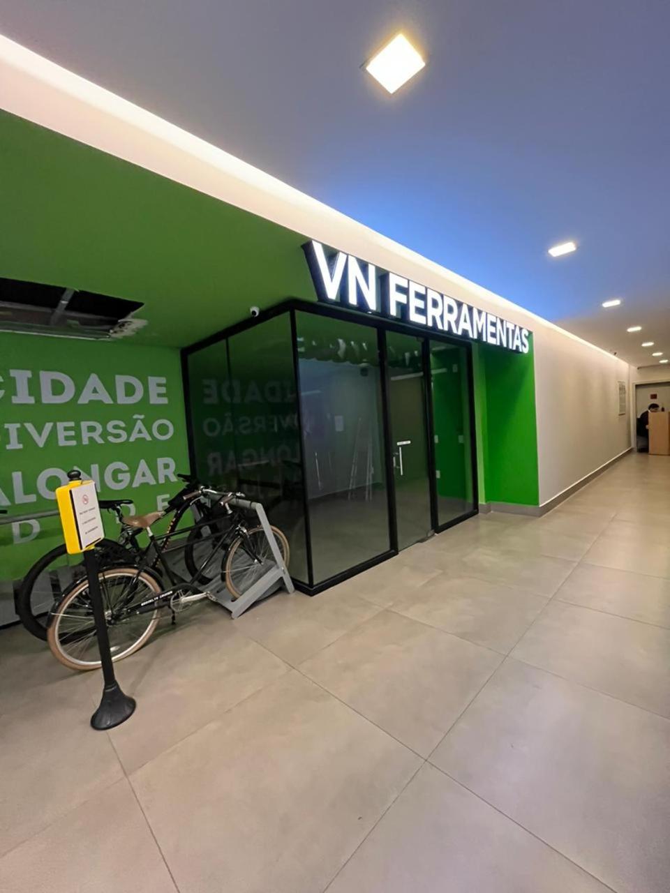 Flat Deluxe com Varanda e Vista no Jardins - VN Capote Luxuoso
