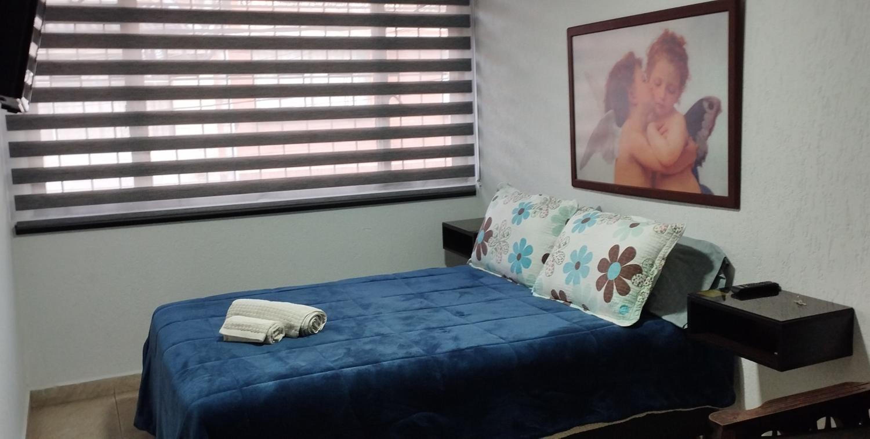 Habitacion cerca Parque Simon Bolivar Aeropuerto Movistar Arena - Property Image 1