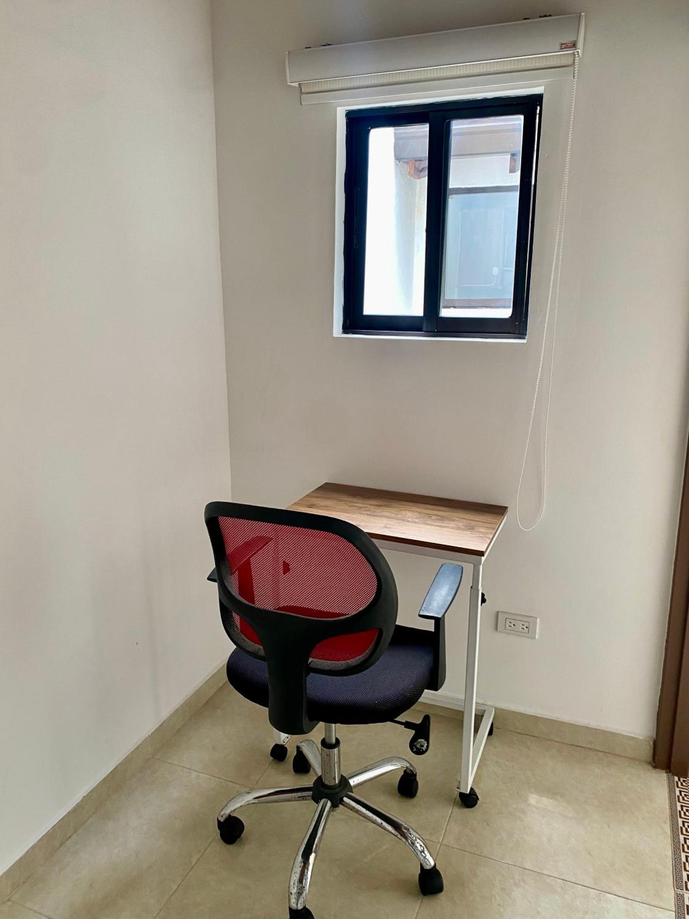 Apartamento Amplio y Central En Laureles