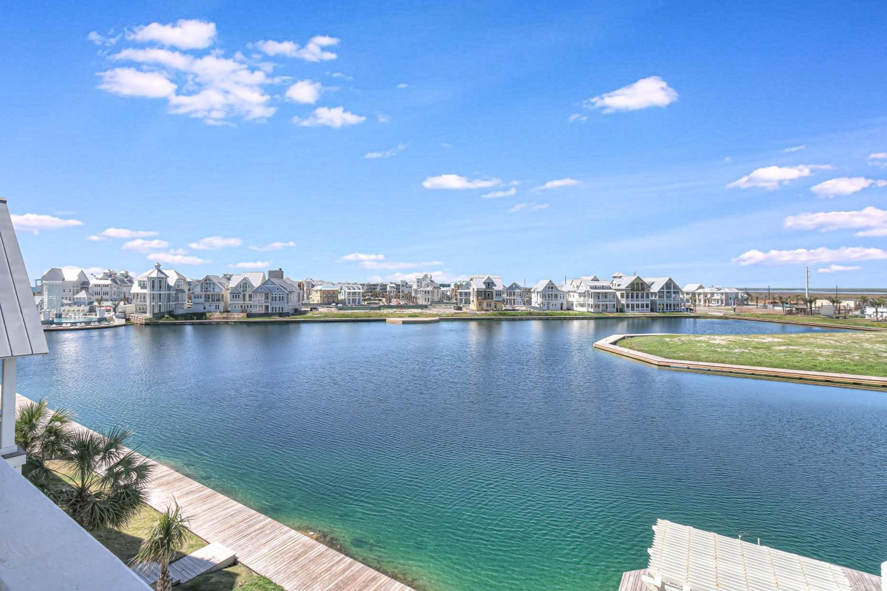Lakeside Luxury 230 LAK view 2