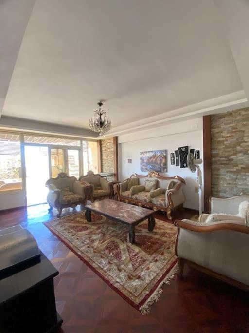 Fully equipped duplex
