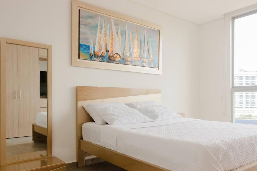 Cozy apartment next to the beach!