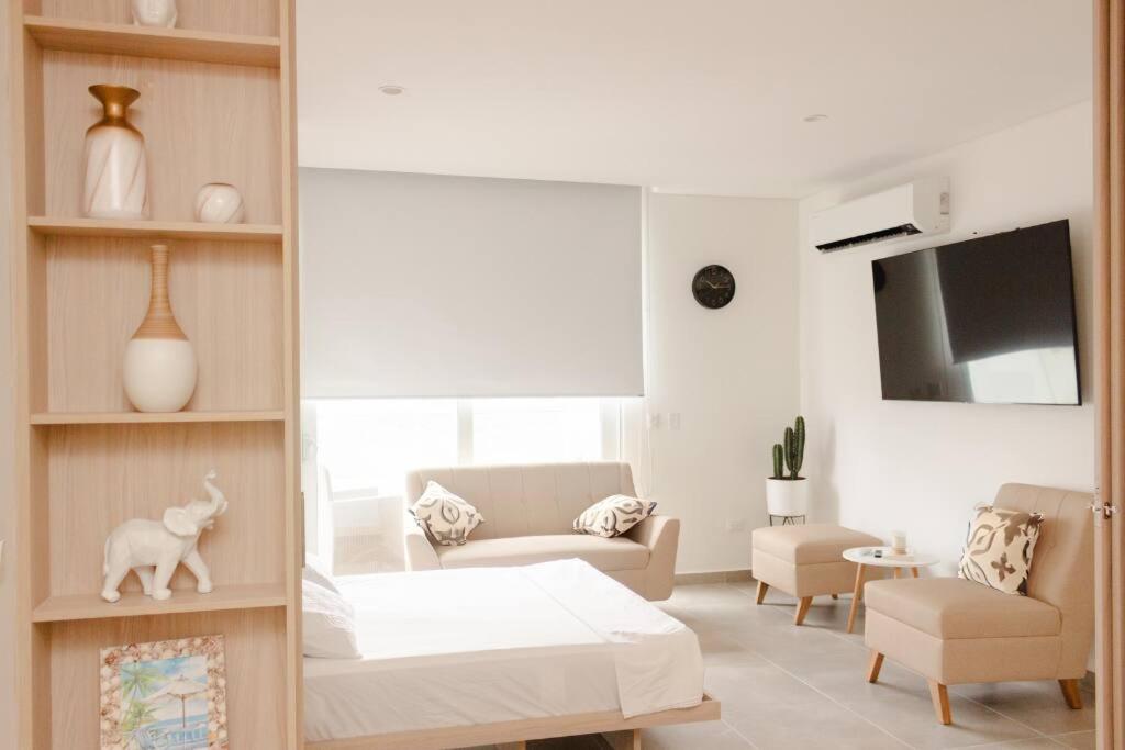 Cozy apartment next to the beach!