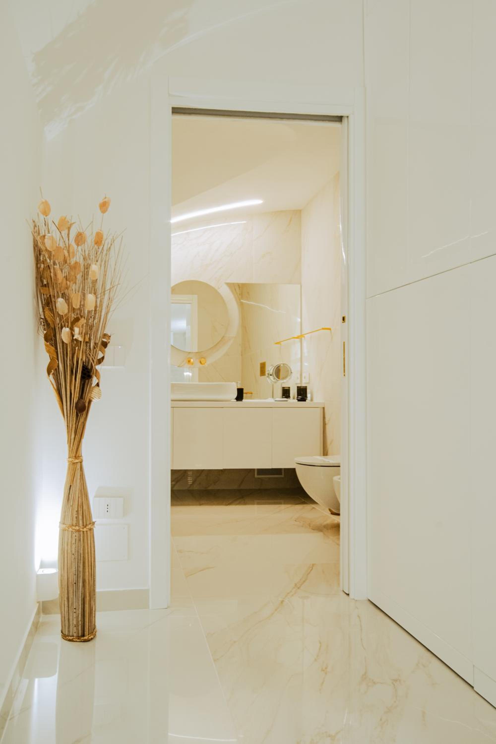 Dolce Vita Luxury