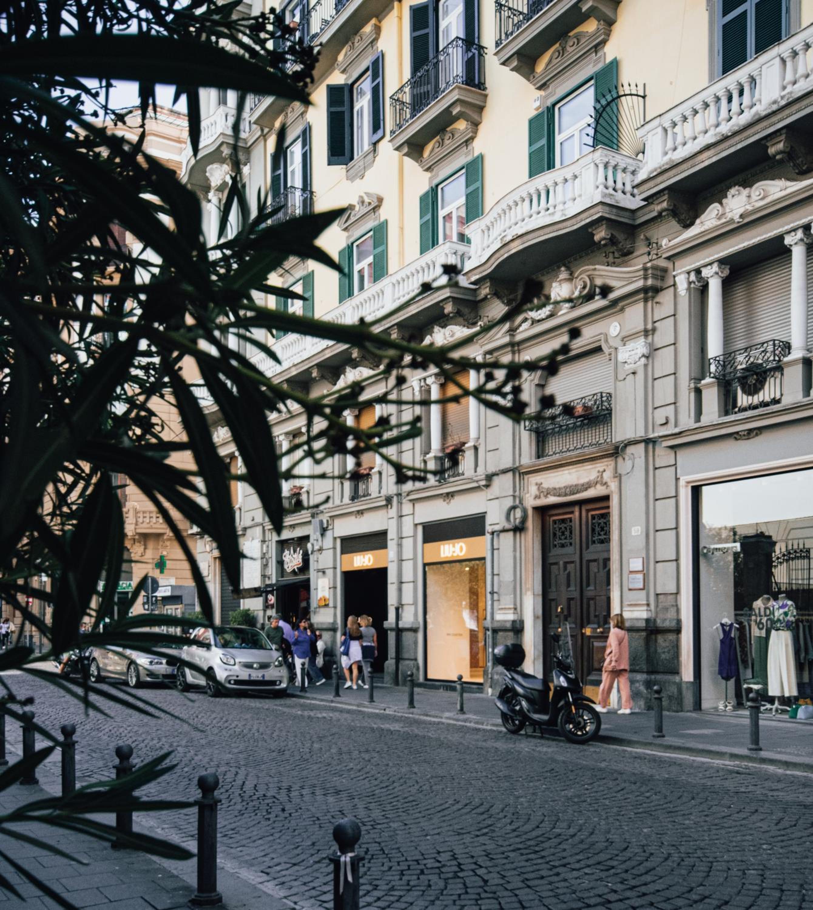 Dolce Vita Luxury