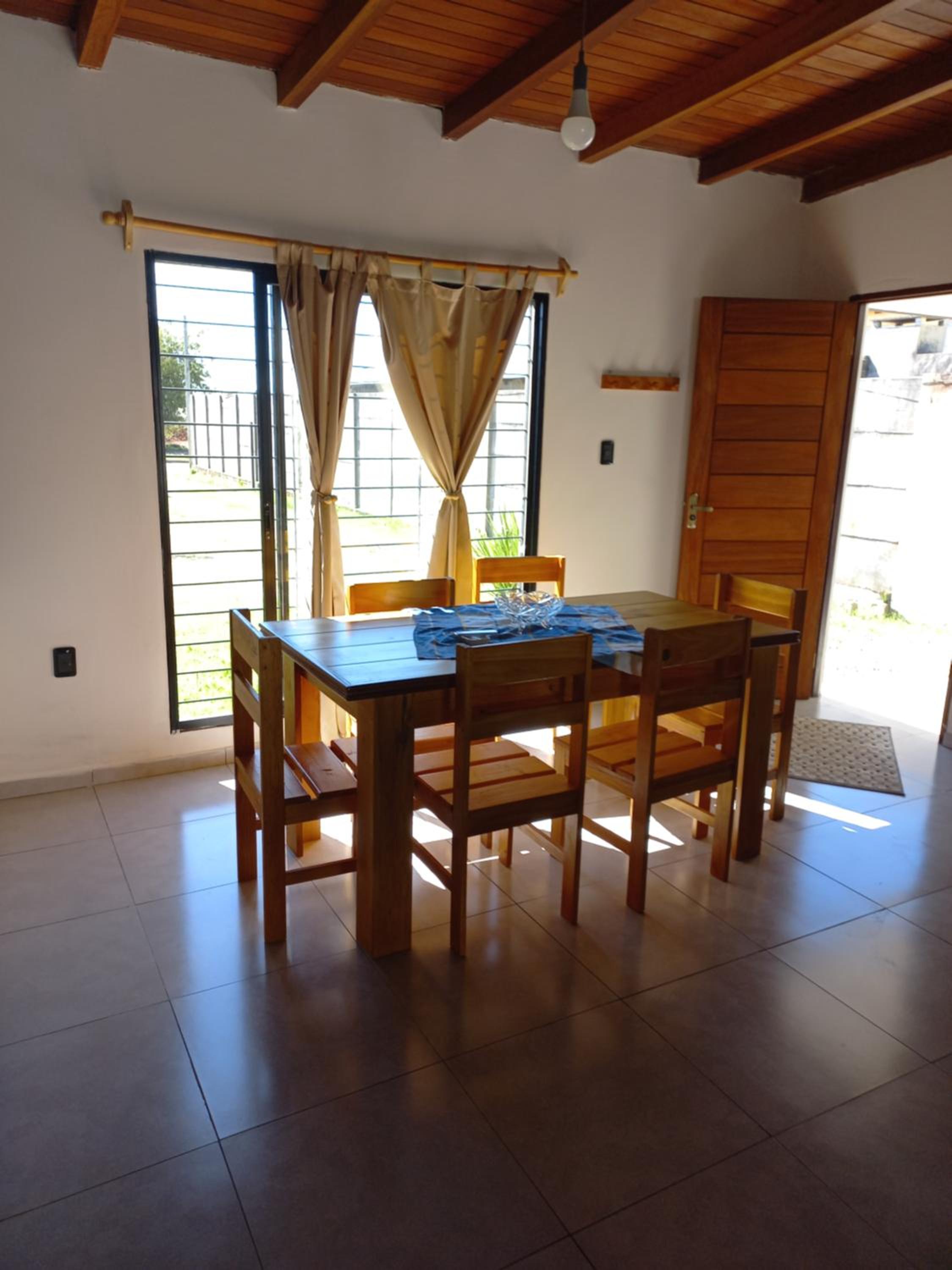 Casa amplia y bien ubicada