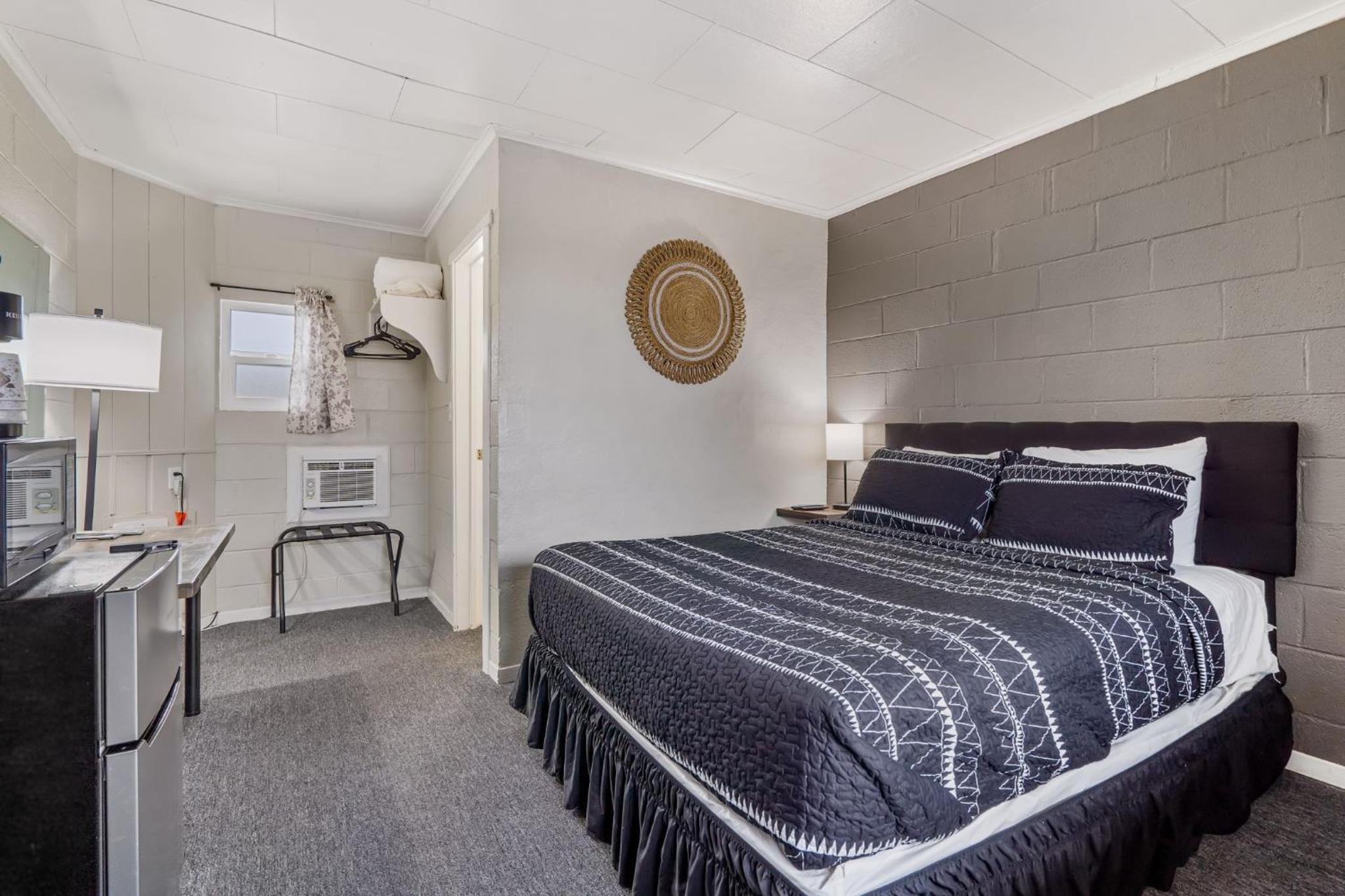Selkirk Motel