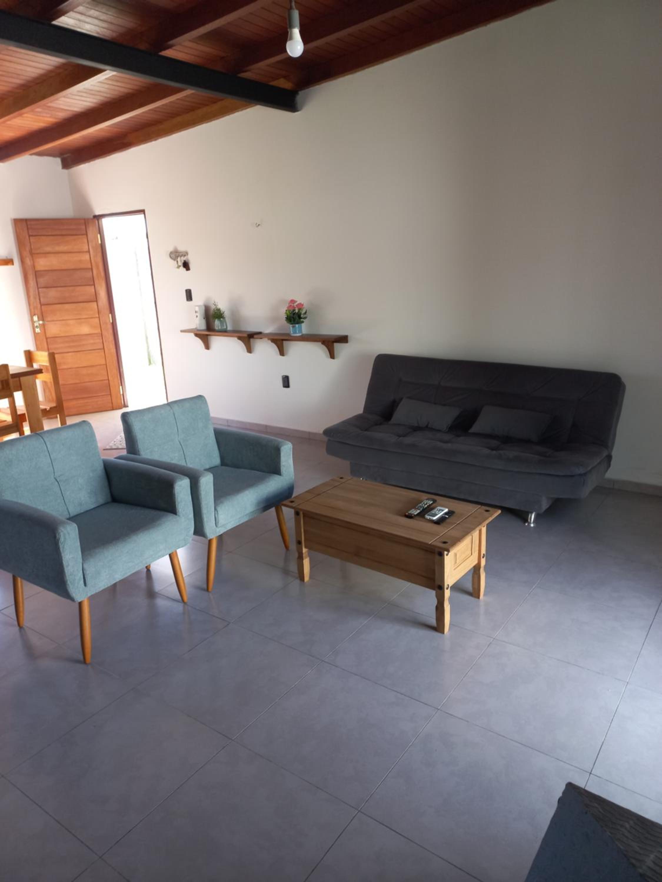 Casa amplia y bien ubicada