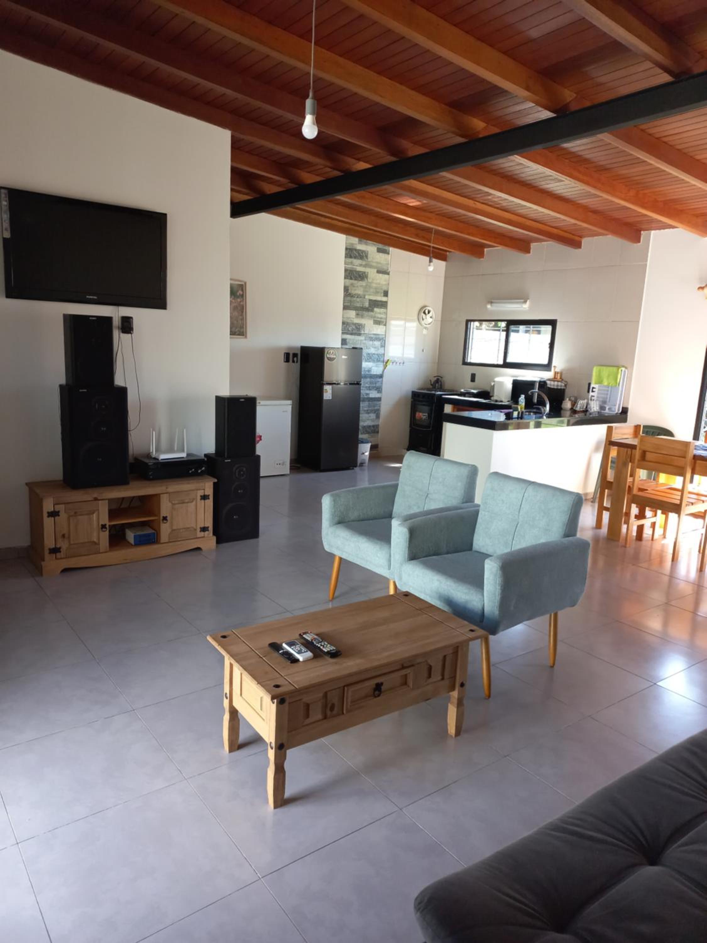 Casa amplia y bien ubicada