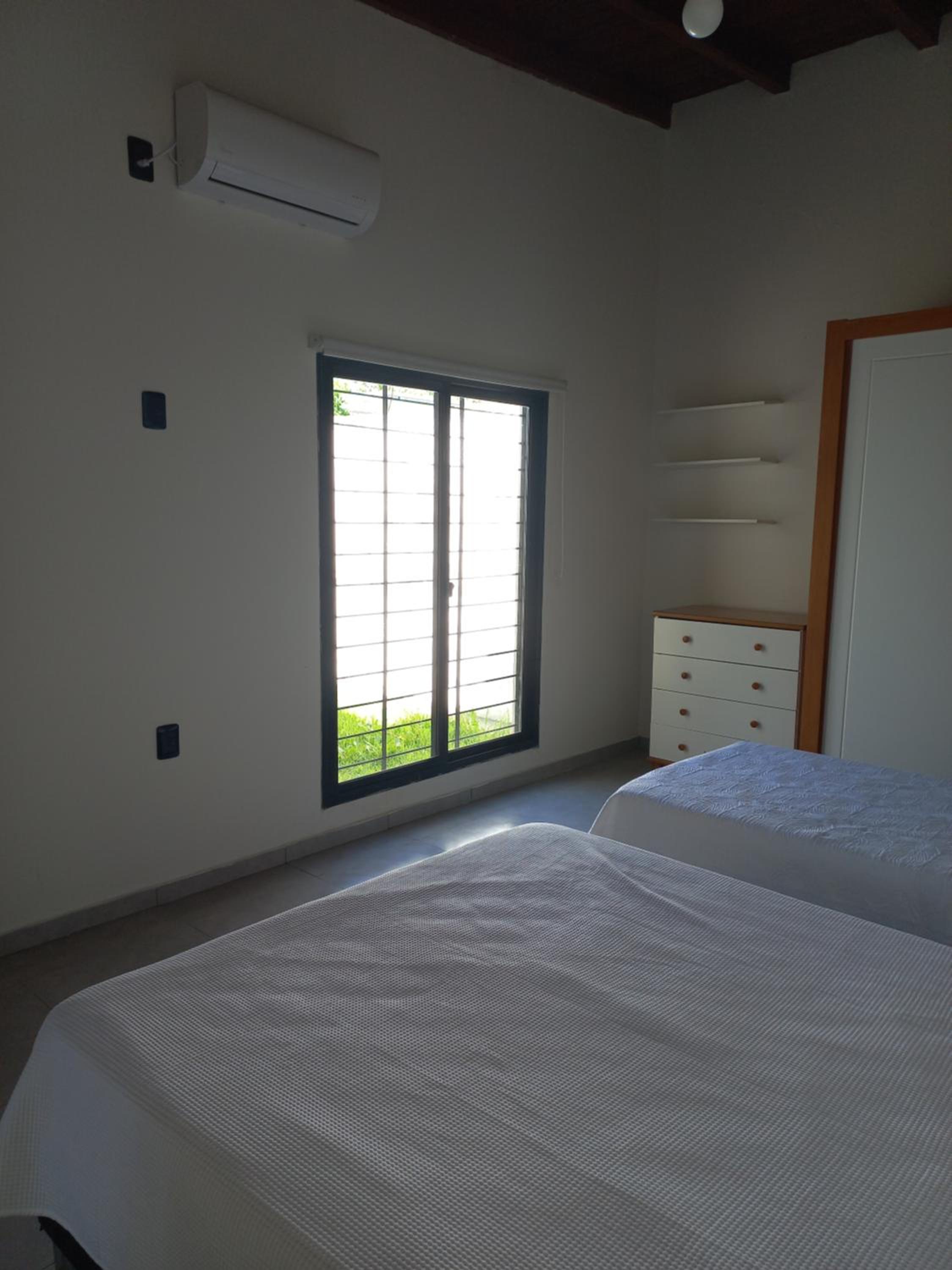 Casa amplia y bien ubicada