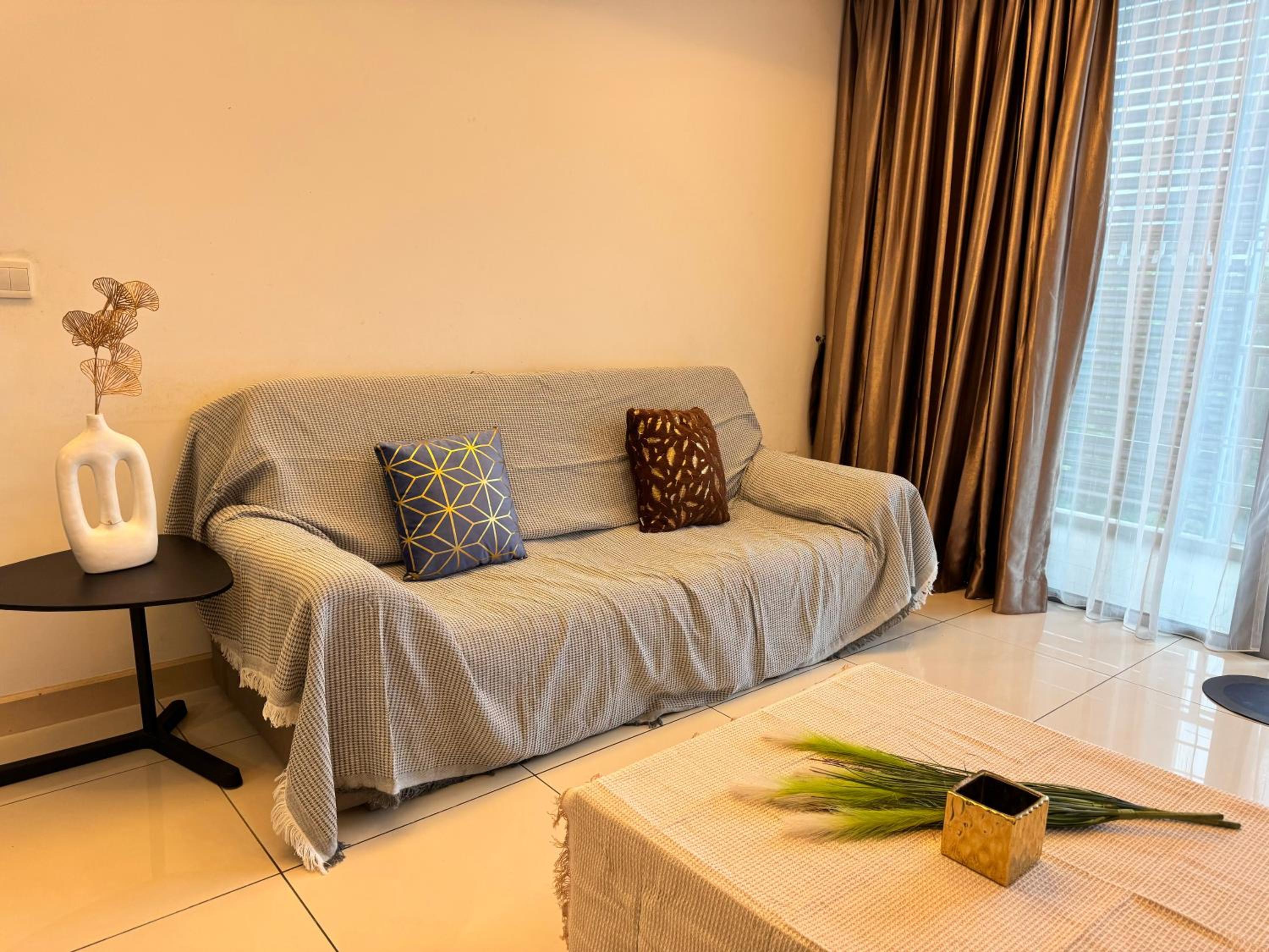 8 KLCC 5 minutes to Jalan Alor Street Bukit Bintang Pavilion 10 Pax 3R2B
