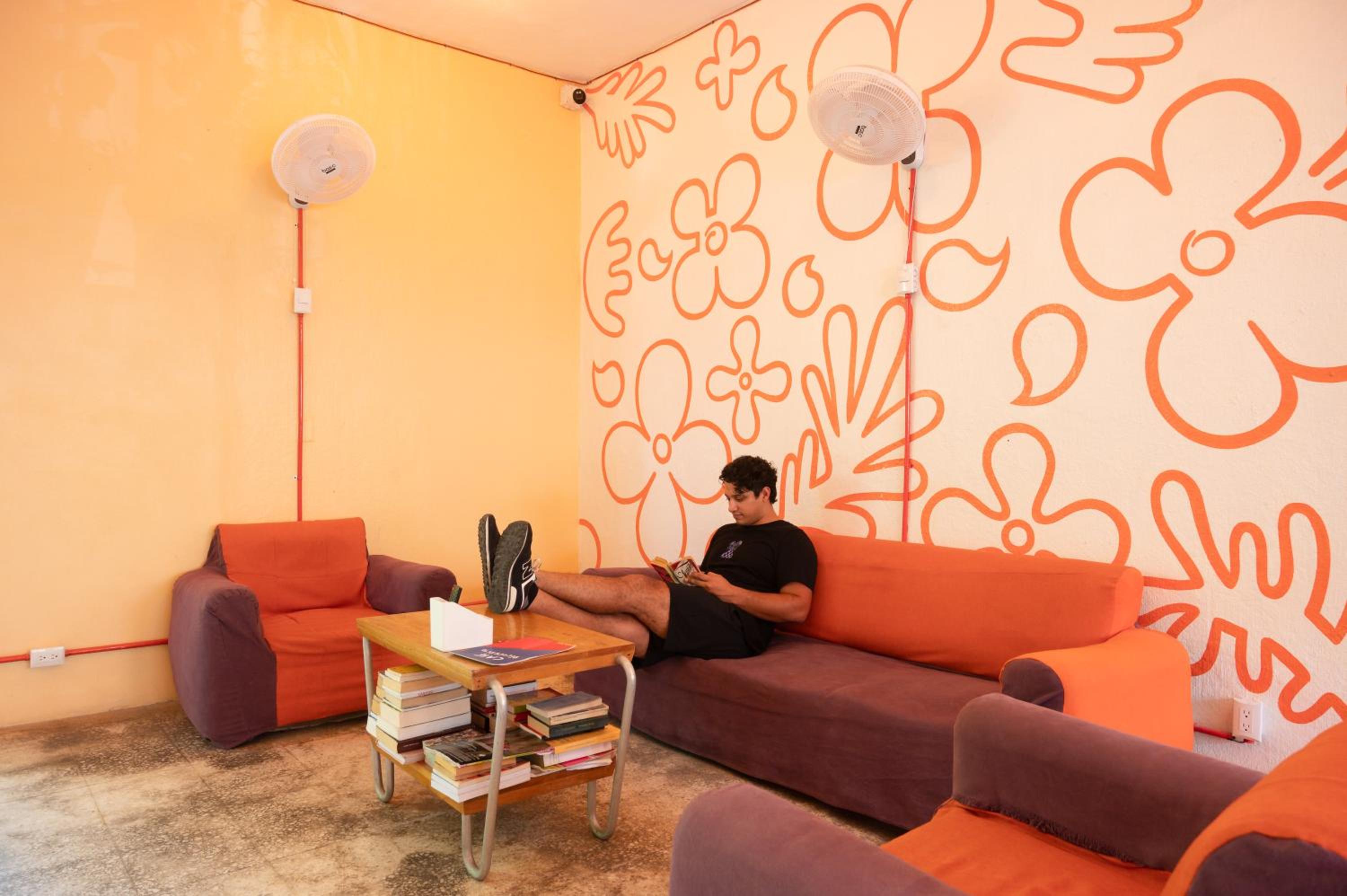 lounge