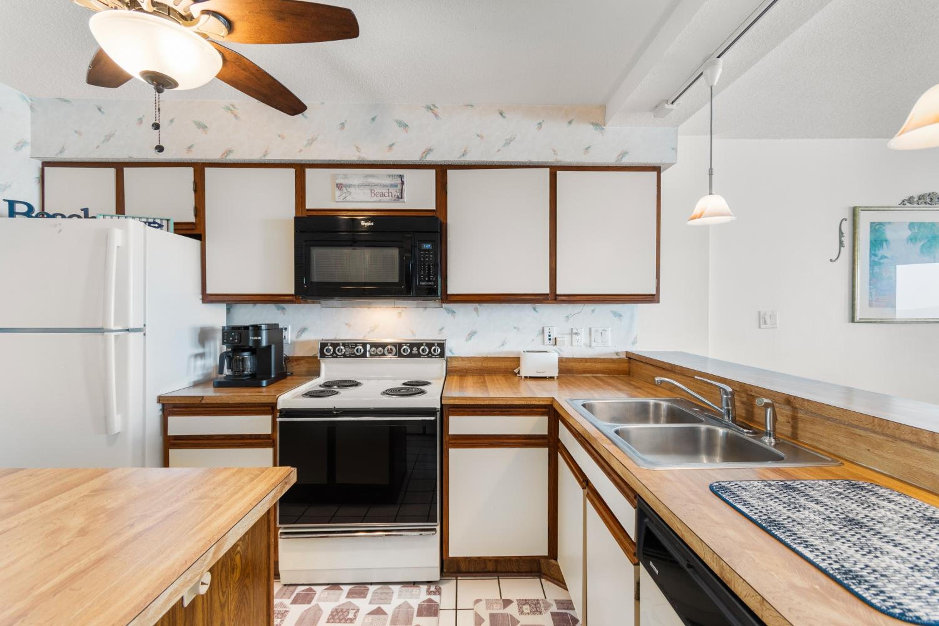 4 Bds- Beachfront Balcony- Near Barefoot- Pool view 5