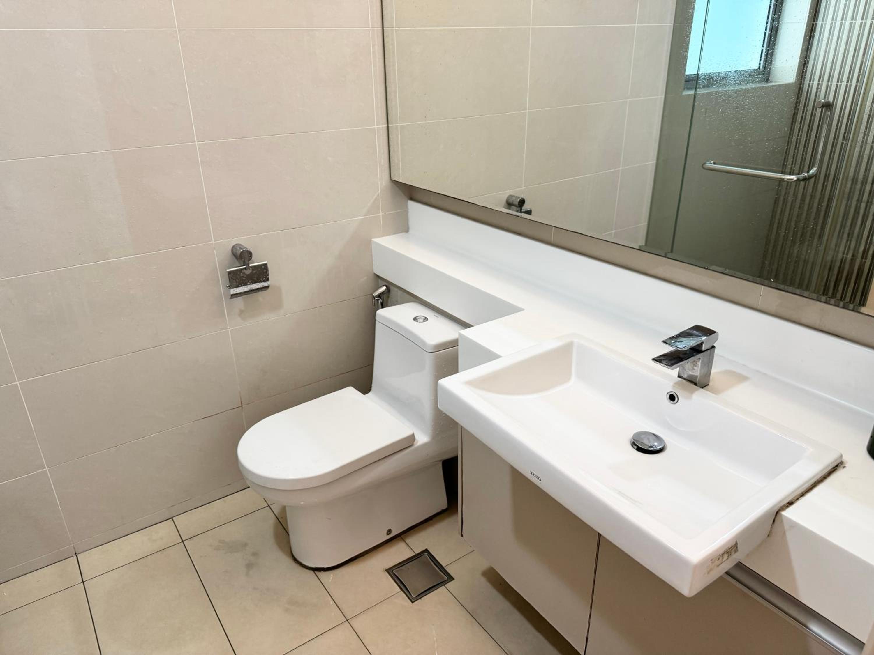 8 KLCC 5 minutes to Jalan Alor Street Bukit Bintang Pavilion 10 Pax 3R2B