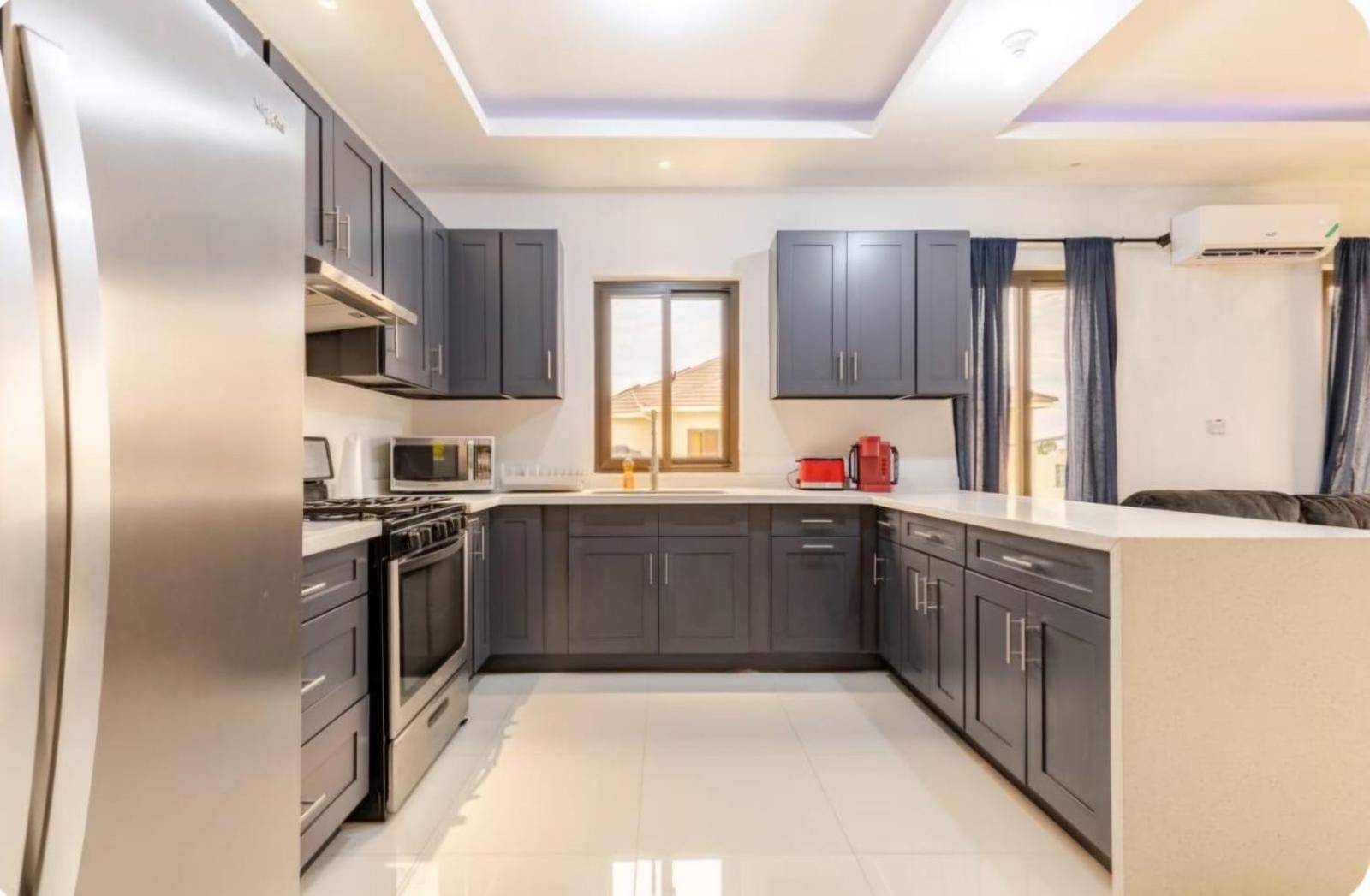 Luxurious 1 br in Ocho Rios view 3