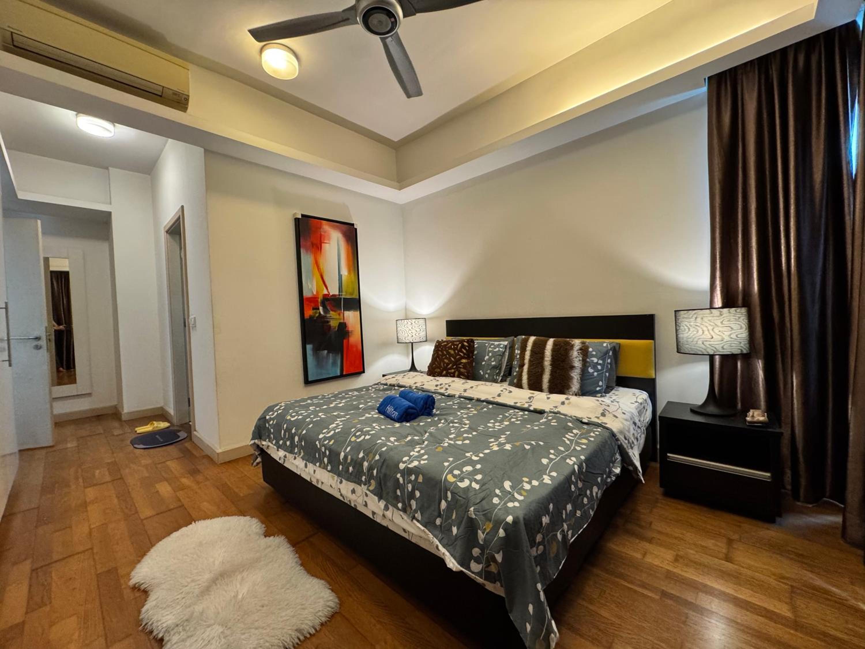 8 KLCC 5 minutes to Jalan Alor Street Bukit Bintang Pavilion 10 Pax 3R2B