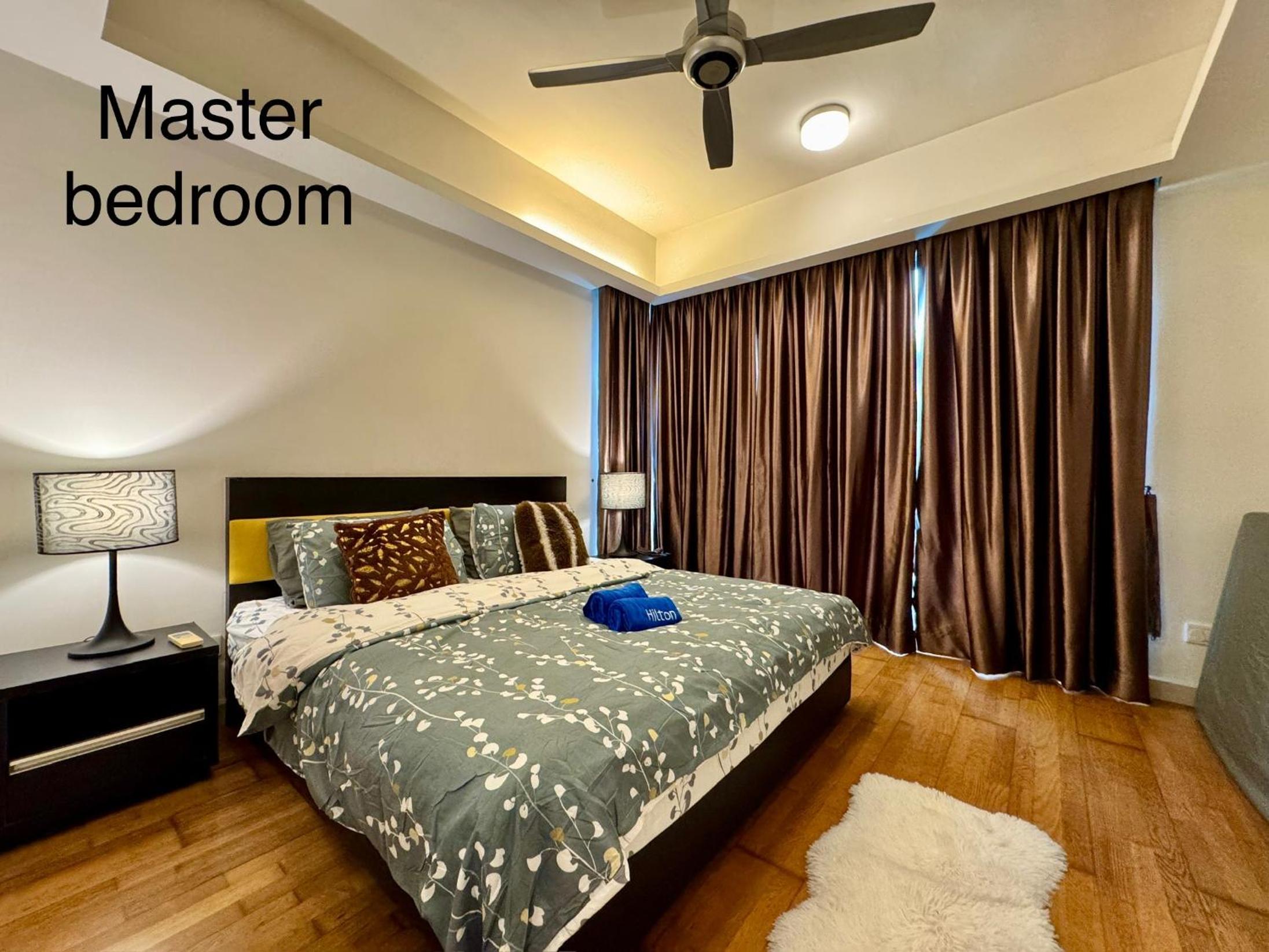8 KLCC 5 minutes to Jalan Alor Street Bukit Bintang Pavilion 10 Pax 3R2B